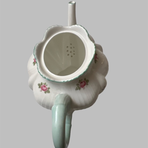 Shelley Vtg Rosebud Tea Set Fine Bone For Four Teapot Cups Dessert Plates - Picture 8 of 9